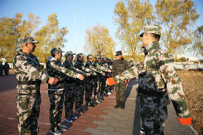 軍訓(xùn)科目-停止間轉(zhuǎn)法