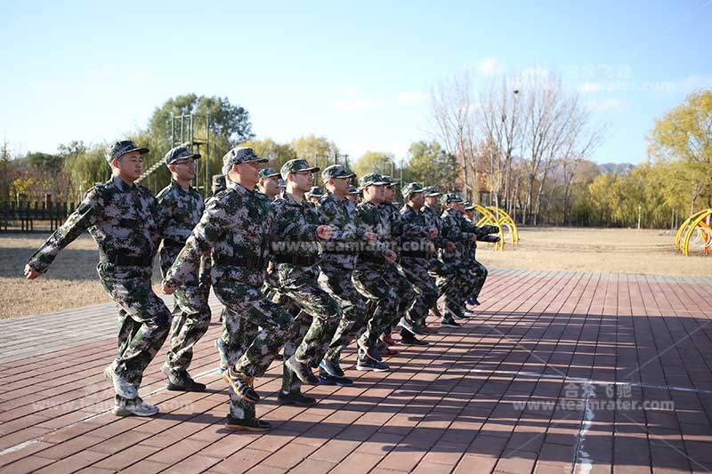 軍訓基礎(chǔ)訓練